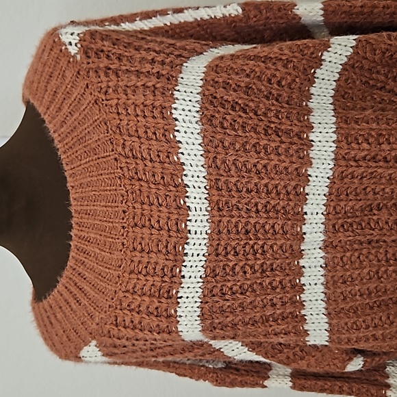 Amazon - Blush-Colored Chunky Knit Sweater - Size Small - Picture 2 of 3